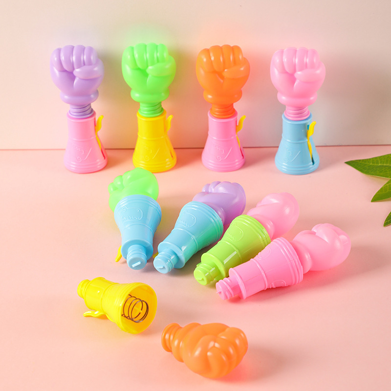 创意弹射拳头亲子互动玩具幼儿园奖励活动礼物摆摊赠品义乌批发详情8