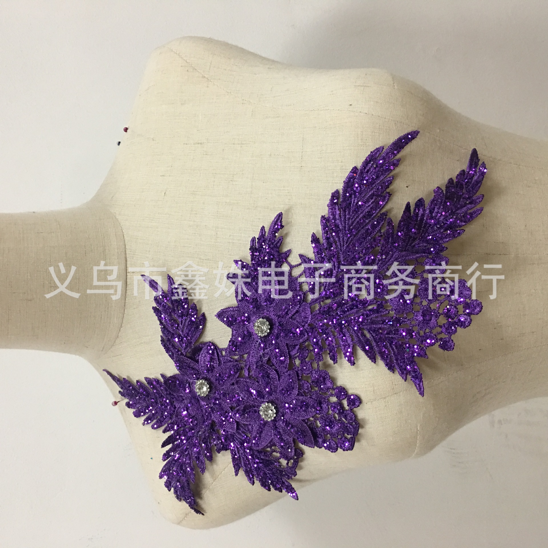 金线水溶女装领花花个 外贸蕾丝花边 婚纱礼服肚皮舞贴花辅料详情5