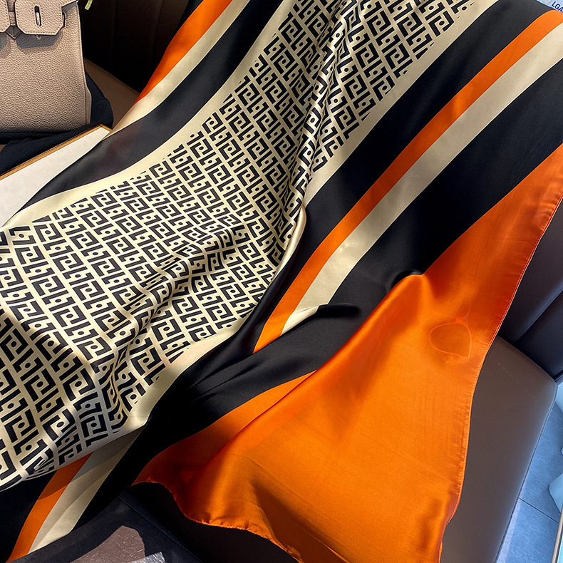 夏季仿真丝丝巾时尚高档大牌长巾防晒真丝丝巾批发围巾披风女夏天详情13