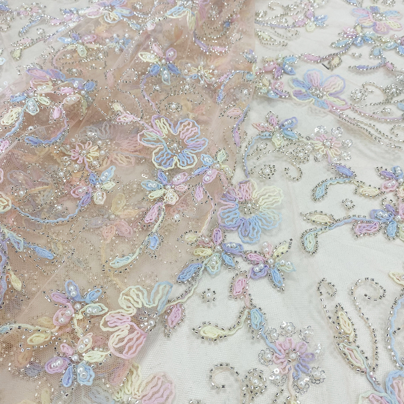 工厂现货时尚彩色多色盘带蕾丝珠子绣花女装婚纱礼服面料LACE详情3