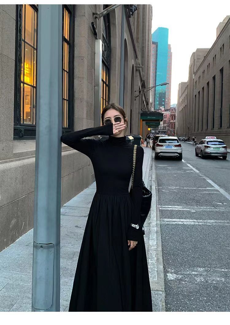 This high-end Hepburn stylish dress is a new Korean style for women in the autumn of 2024. It looks slimming with a knee-length base layer and a long skirt underneath pic 9