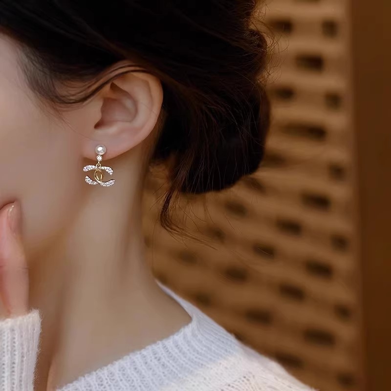 S925银针双C耳环女新款潮小香风新款爆款耳钉珍珠耳饰小众设计感详情4