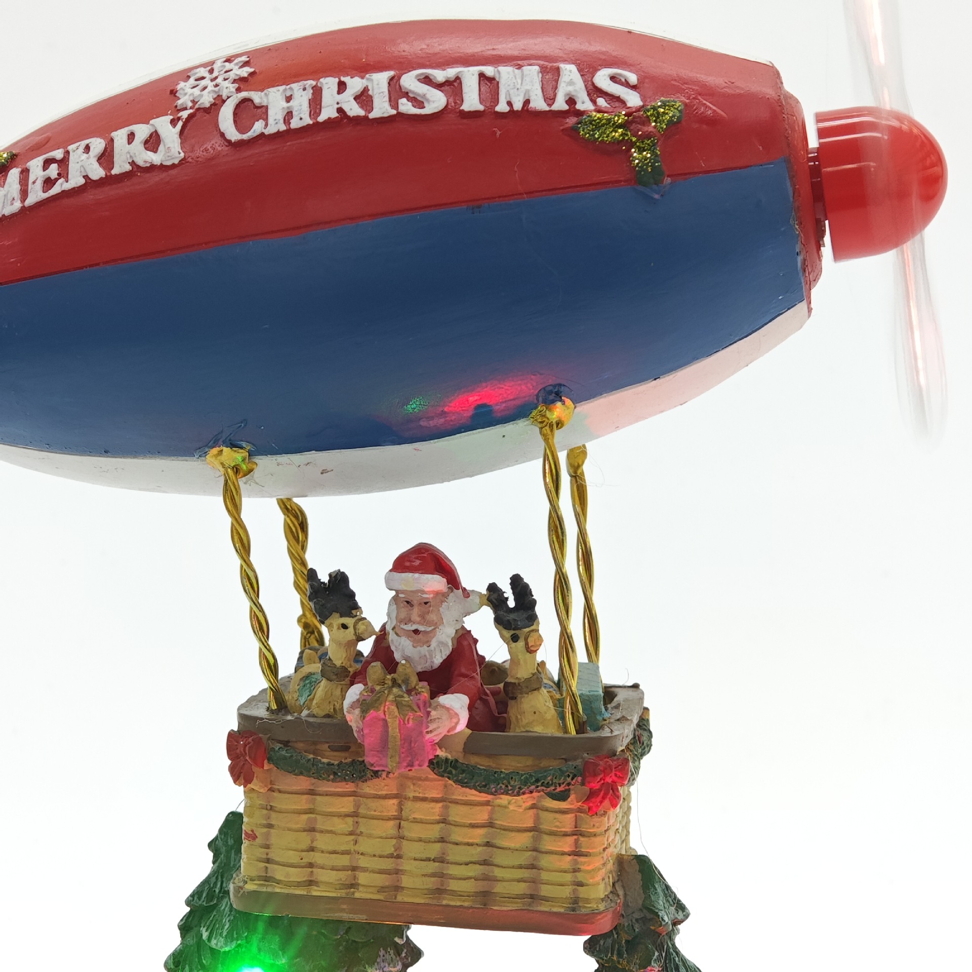 Cross-border Christmas gifts, illuminated music boxes, ornaments, airships, hot air balloon scenes, Santa Claus, resin ribbon lights pic 3