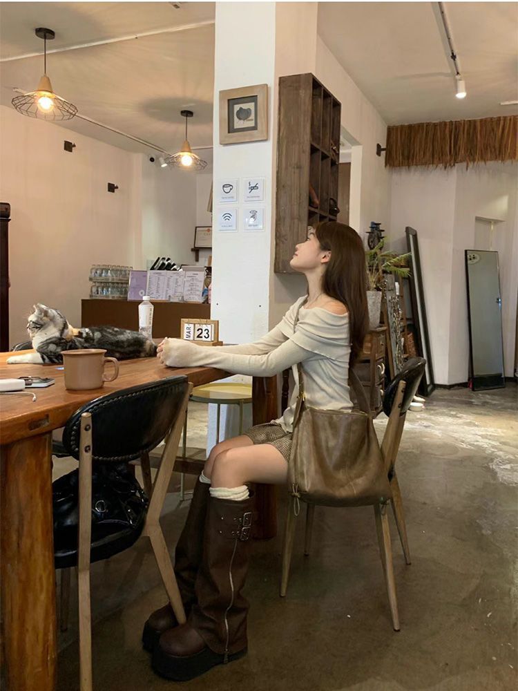 2024网红新款配裙子百搭感女靴长筒靴小众软底不累脚高筒长靴详情9