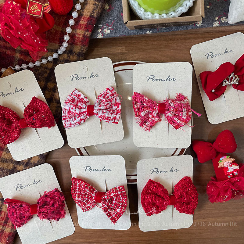 新款韩版红色系蝴蝶结发夹手工布艺儿童侧边碎发刘海夹甜美边夹女红色蝴蝶结发夹 毛呢网纱款带装饰 含皇冠玩偶 少女喜庆精致发详情3