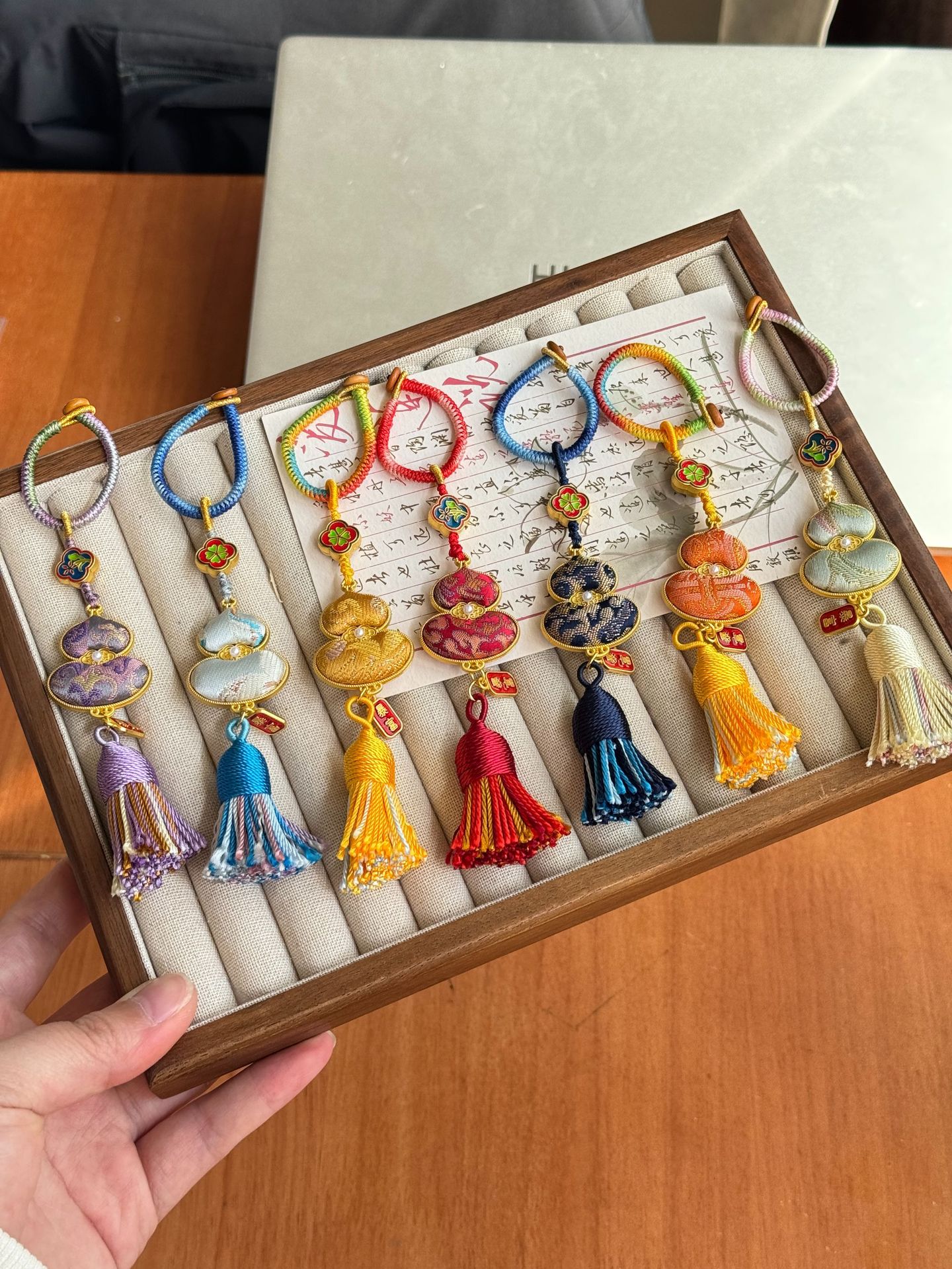 Intangible cultural heritage handcrafted imitation Song Dynasty brocade gourd tassel style pendant, keychain bag, exquisite mobile phone chain, high-end style Chinese pendant pic 1