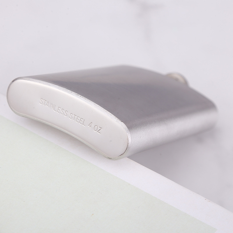男士简约风便捷酒壶户外户外随身酒瓶4-12盎司不锈钢小酒壶批发详情10