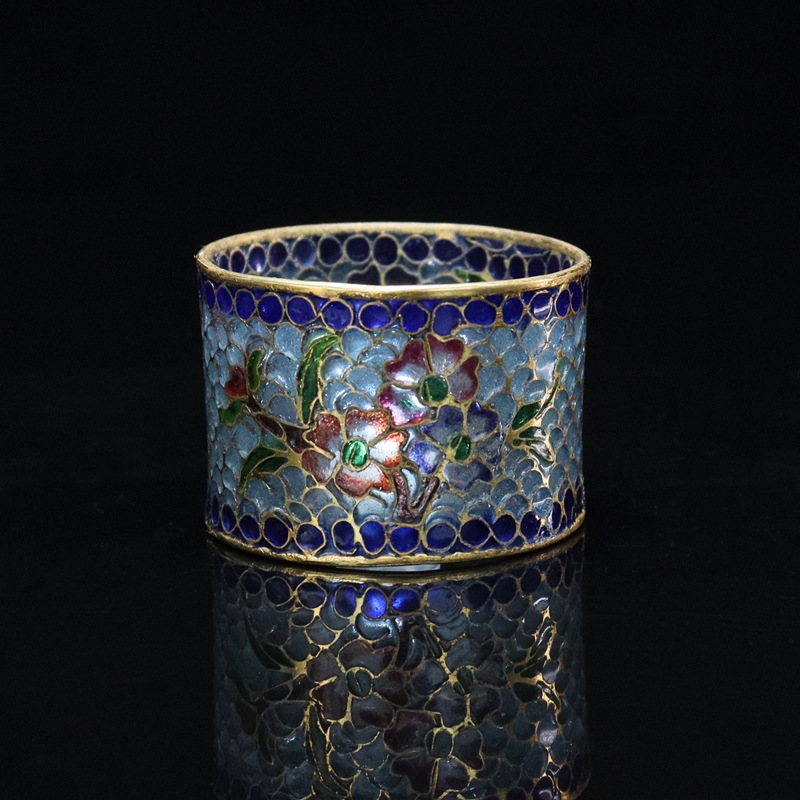 A traditional Chinese cultural craft gift, a cloisonne enamel transparent blue table cloth buckle pic 6