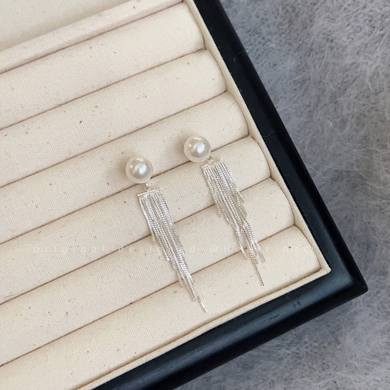 Wholesale of new best-selling pearl tassel stud earrings for women in 2024, featuring a unique, light luxury and high-end style pic 9