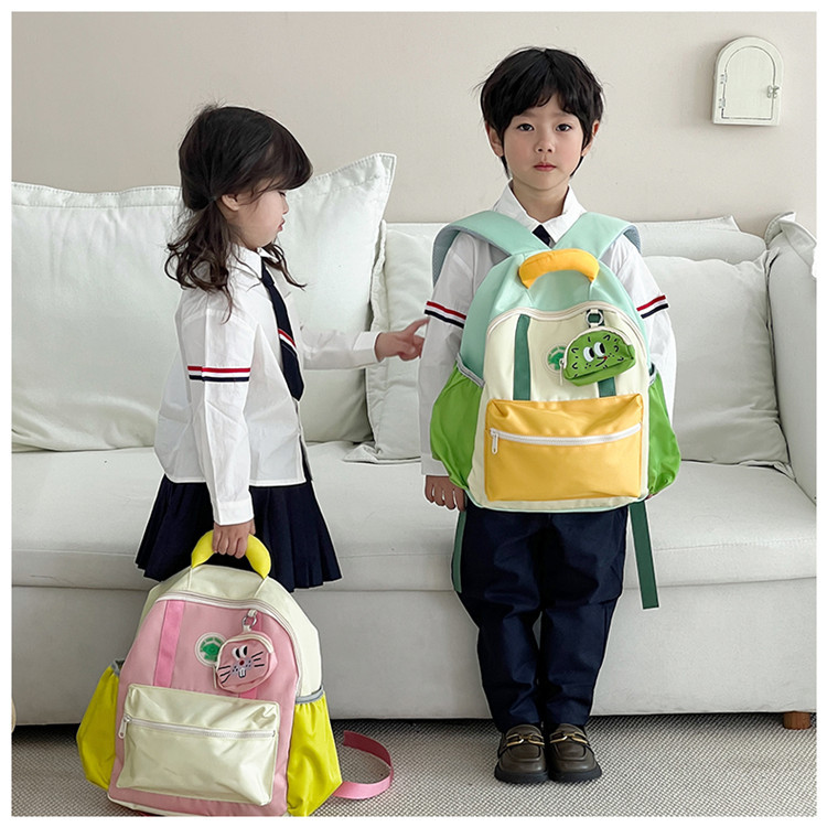 幼儿园儿童双肩包男童大容量背包2024新款可爱女孩拼色小书包外出详情28