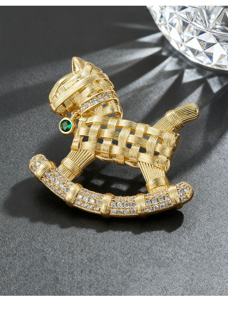 Diseño original niño bonito trenzado patrón con circonio agitador caballo broche aleación de cobre oro real chapado delicado pin broche pic 21