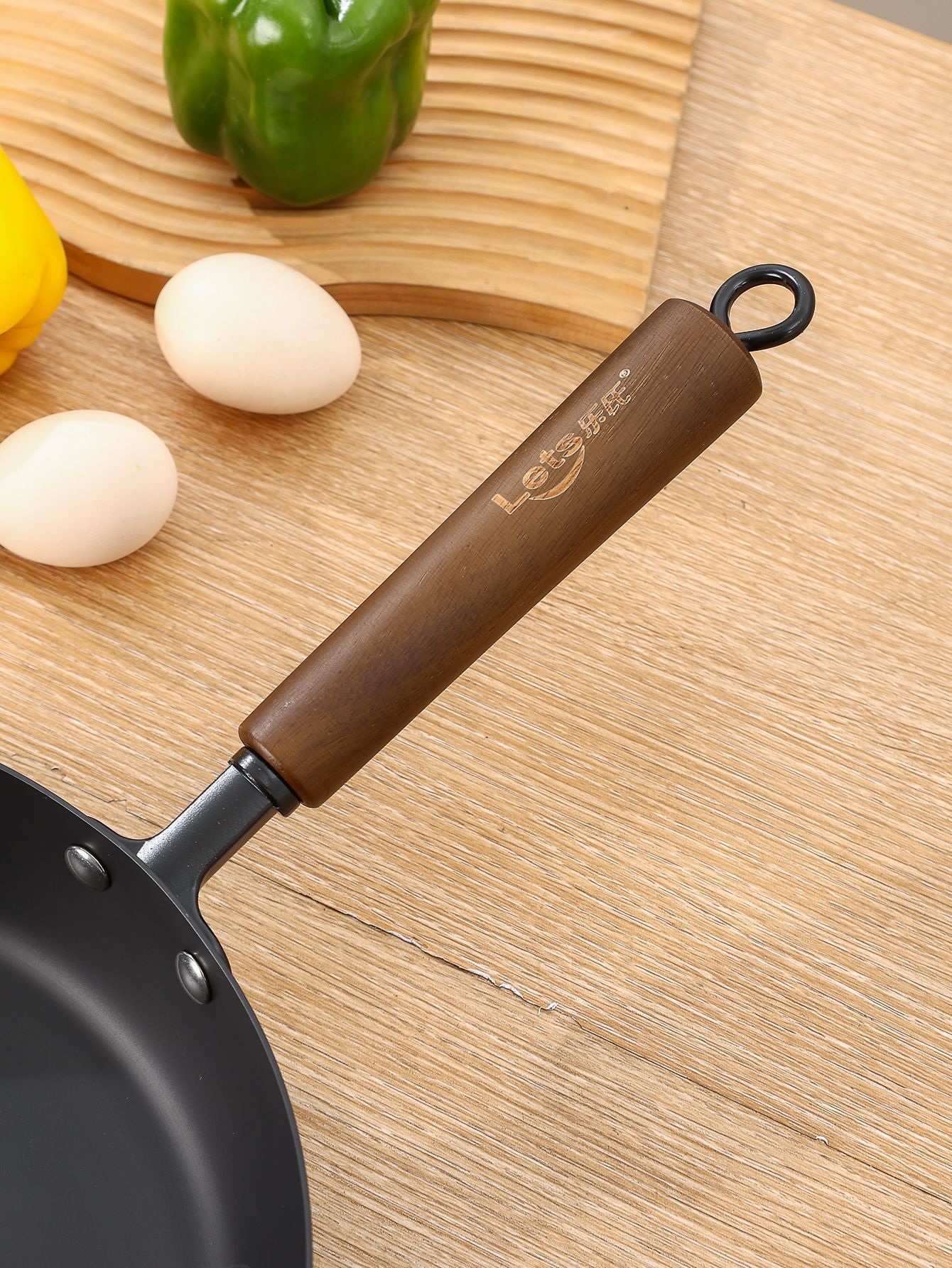 精铁单底煎炒锅无涂层不粘锅不易生锈无烟锅批发日用百货锅具平底锅详情6