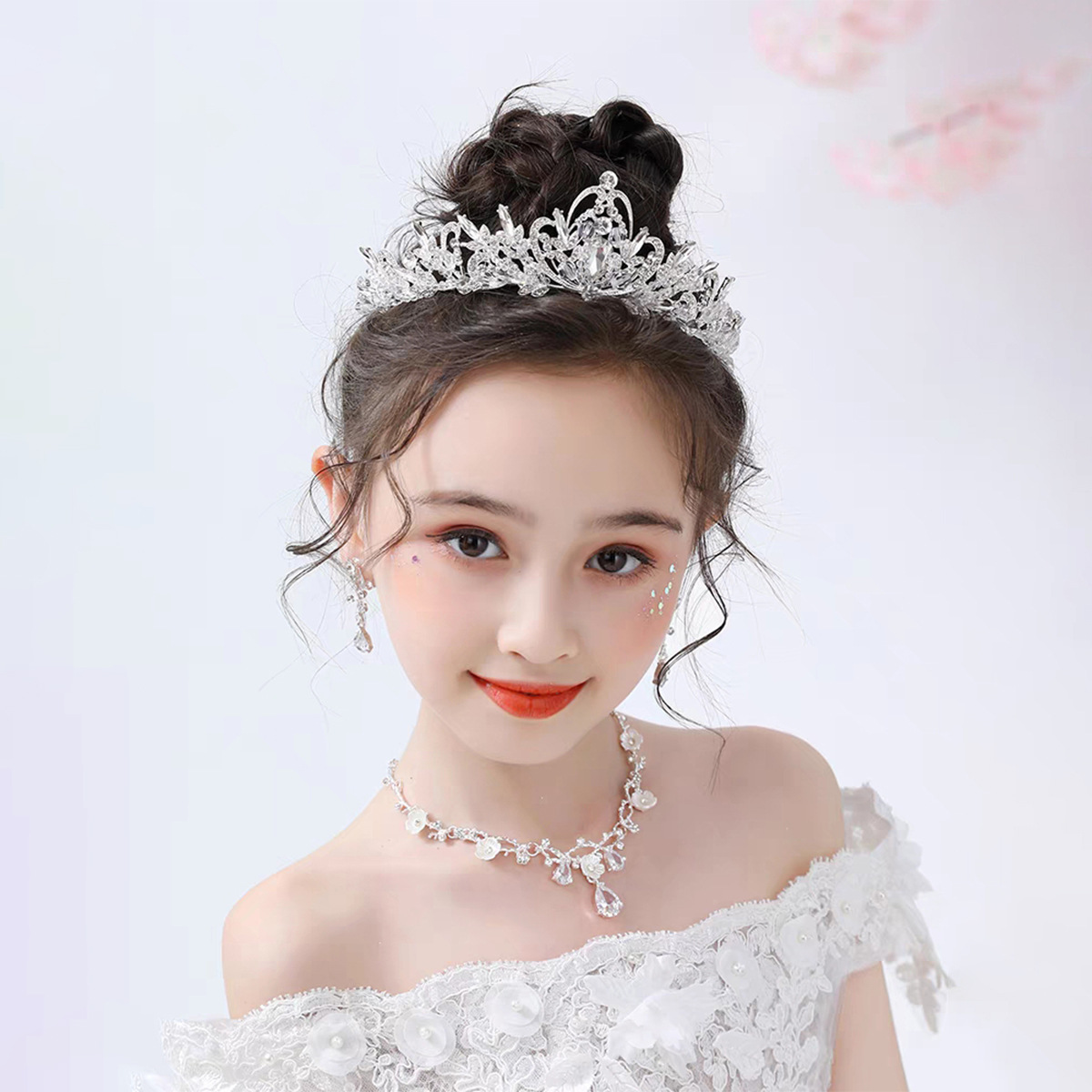 新娘头饰王冠结婚奢华大气日韩婚纱发饰十八岁生日成年礼水晶皇冠详情3