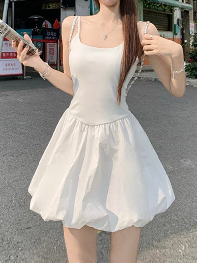 法式甜妹风吊带连衣裙女2025夏季设计感显瘦A字裙花苞白色短裙子详情7