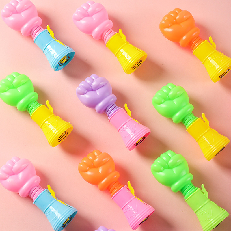 创意弹射拳头亲子互动玩具幼儿园奖励活动礼物摆摊赠品义乌批发详情4