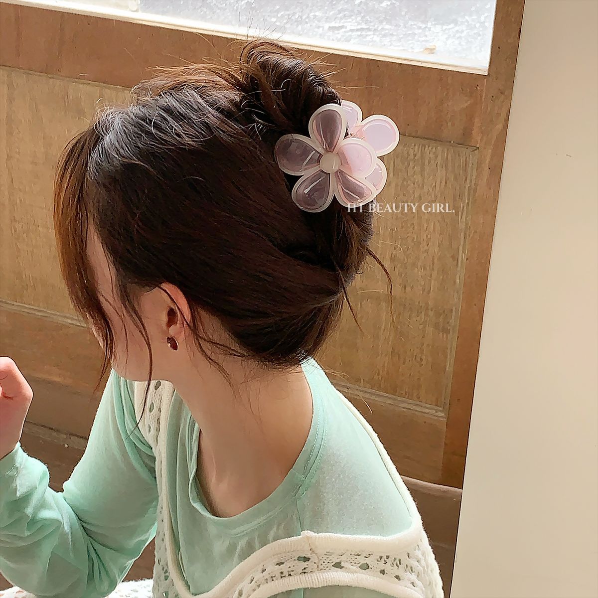 甜美五瓣花果冻色拼接发夹鸡蛋花盘发鲨鱼夹发饰详情12