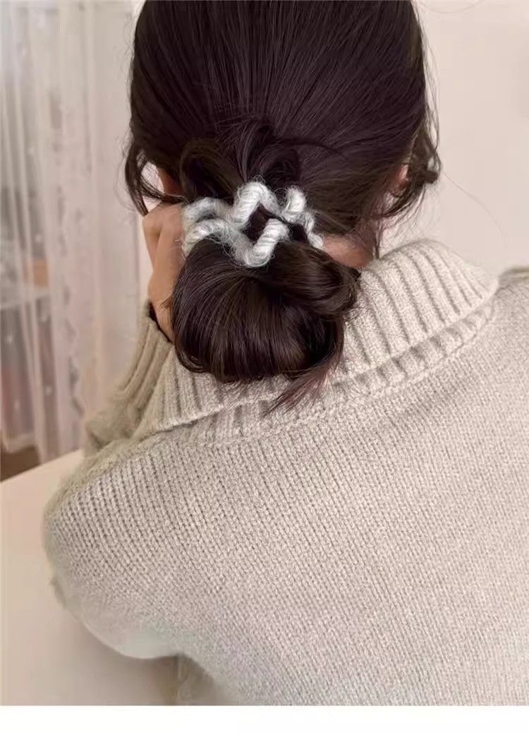 高弹力毛绒电话线发圈女秋冬气质头绳丸子头扎发皮筋耐用高级感发饰详情4