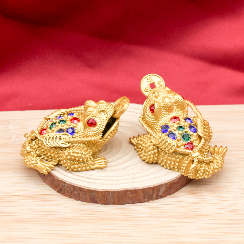 三足金蟾彩钻镂空沙金金蟾摆件客厅茶宠开业礼品家居创意小摆国潮详情2