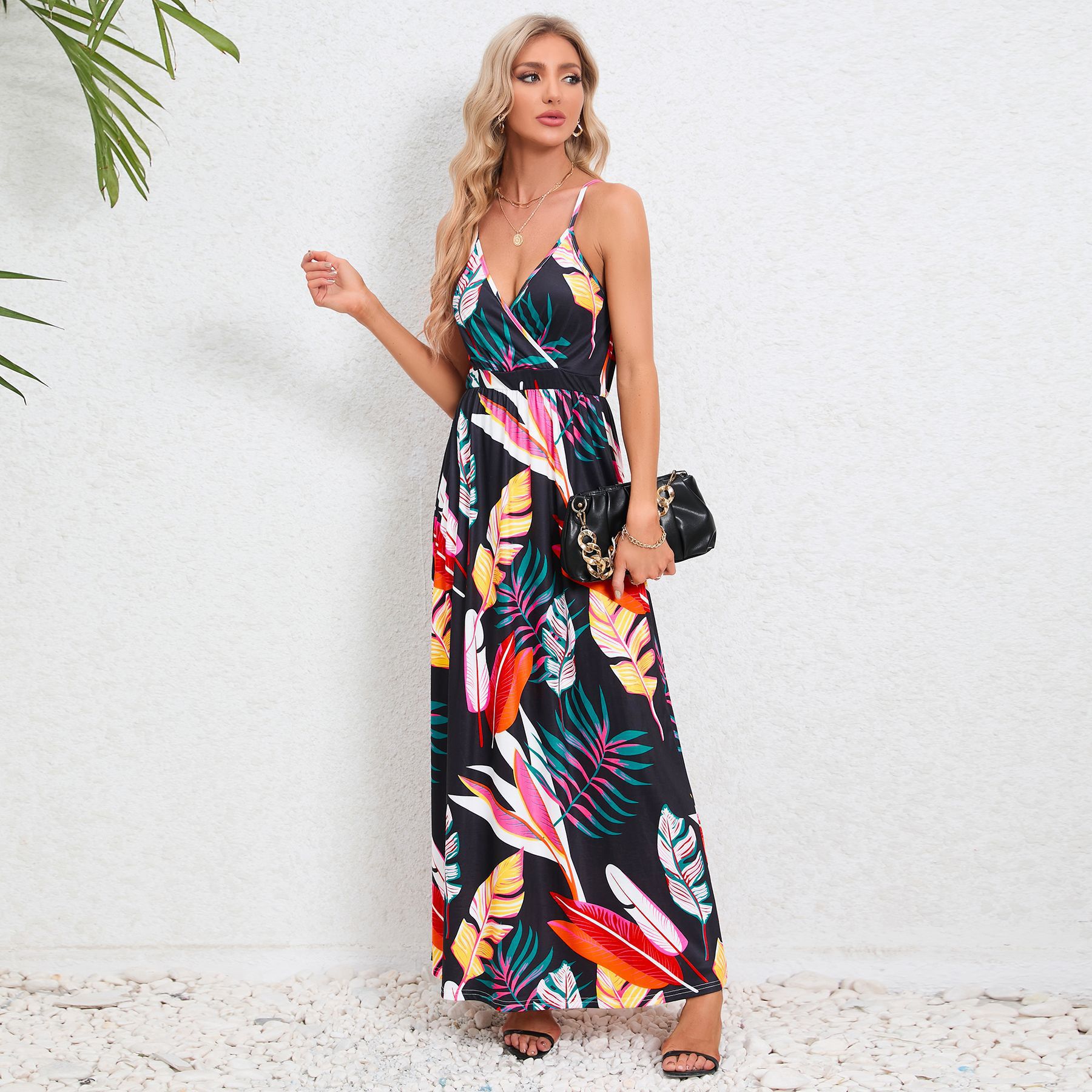 A new, fashionable and sexy halter, backless, slimming dress from European and American foreign trade for summer 2024 pic 27