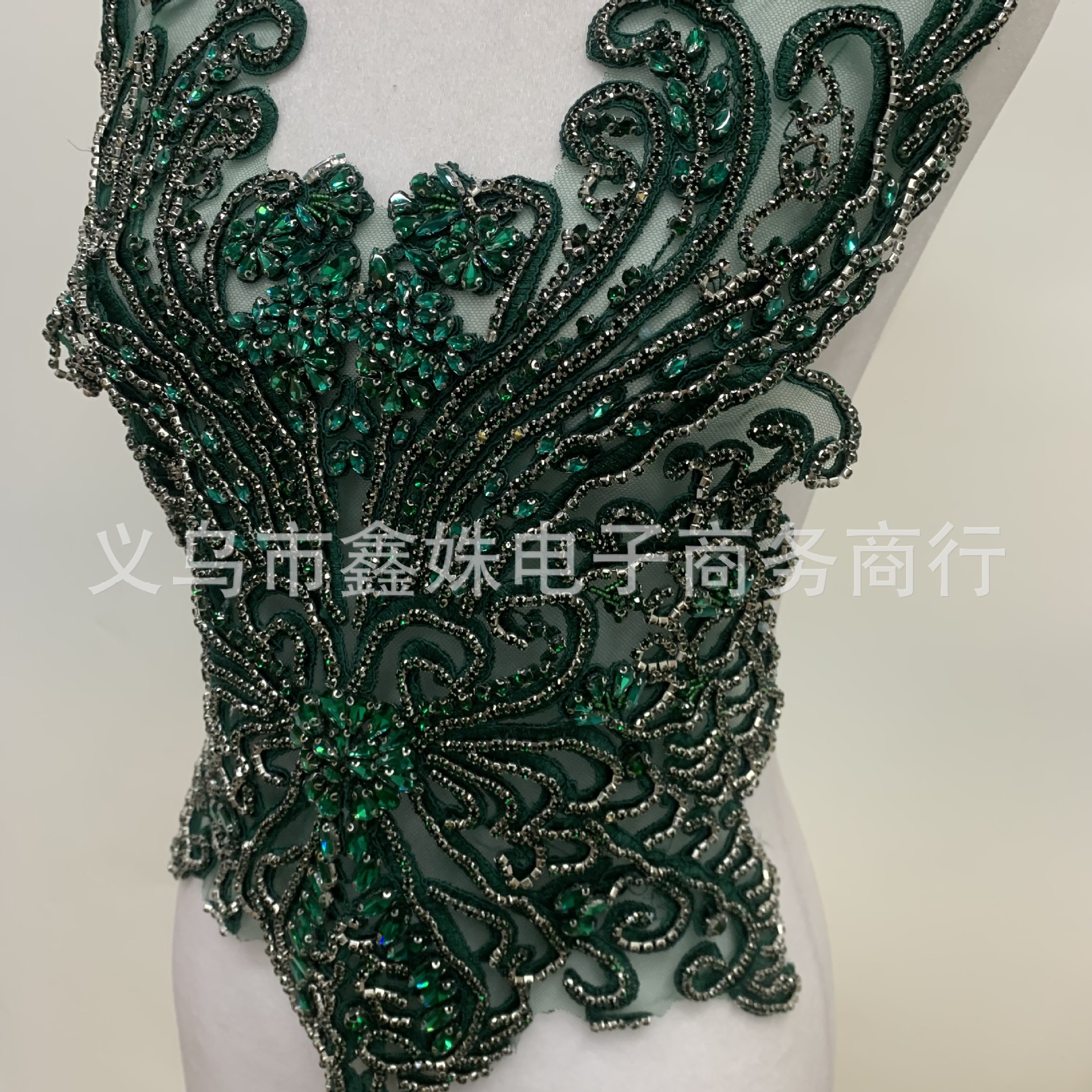 Hand-stitched tight-fitting wedding dress and evening gown, crystal decals, high-end rhinestone clothing accessories pic 5