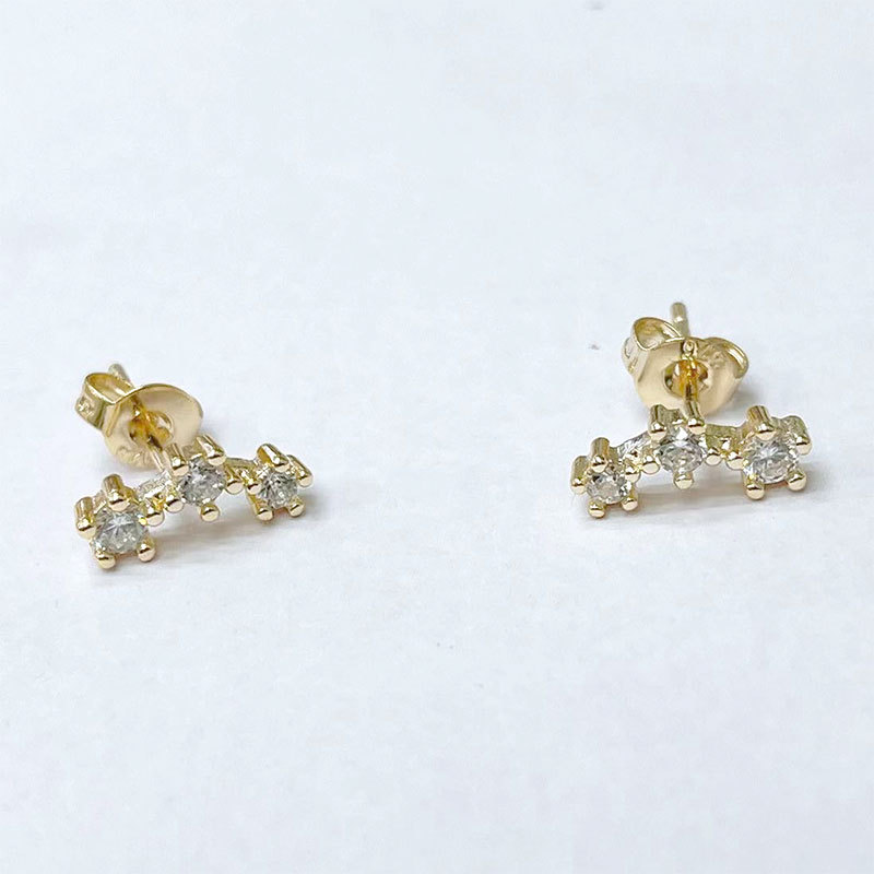 DIY jewelry accessories, diamond-patterned flower stud earrings, gentle, sweet, niche, light luxury, individual, simple and versatile for women pic 2