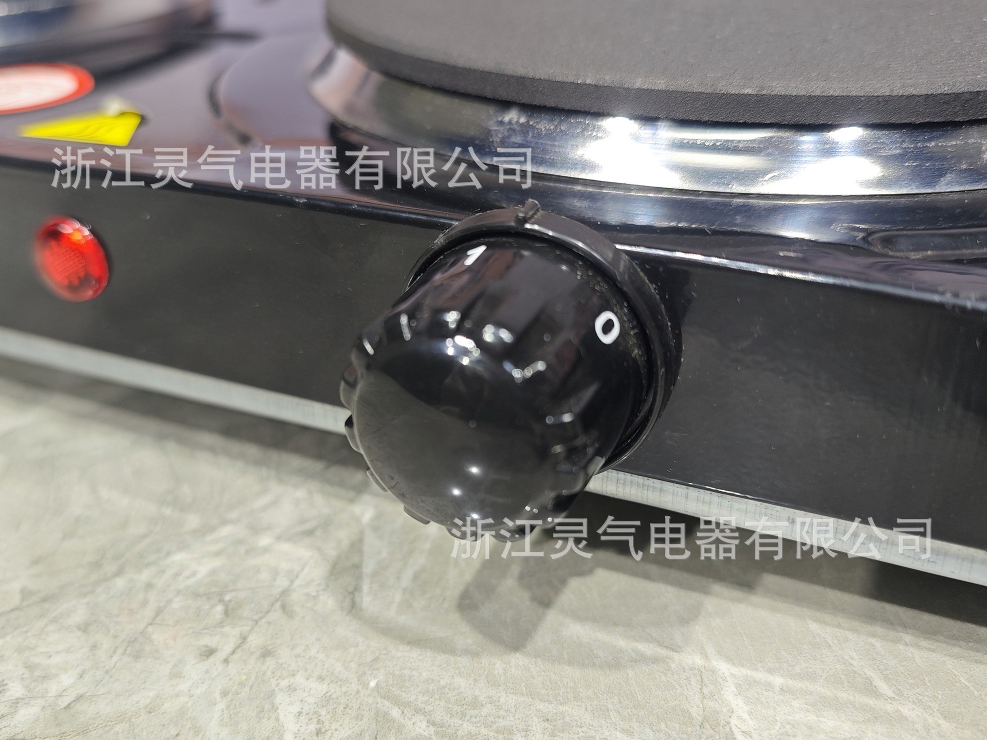 REKI 跨境 ELECTRIC STOVE 2000 w 野餐户外便携式双灶盘式电热炉详情6