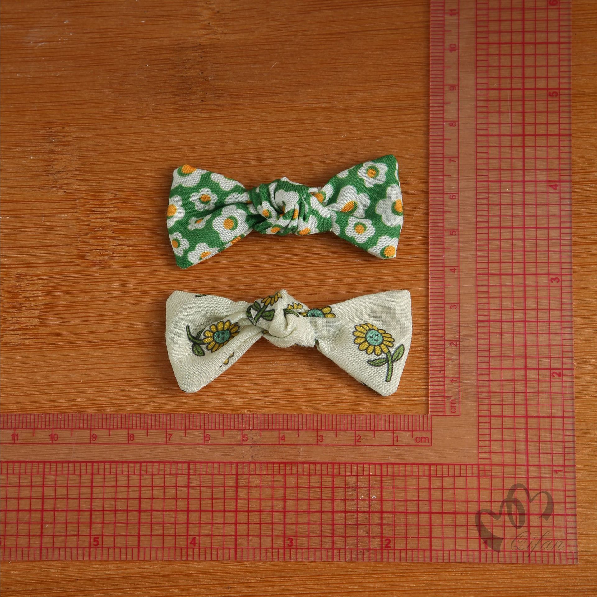 新款布艺碎花花纹蝴蝶结韩款百搭服饰配件 苏格碎花系剪结详情3