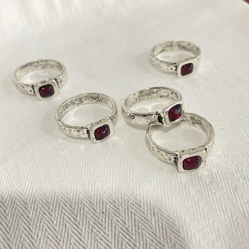 韩系小众设计mars25自制复古手工捶打纹红宝石戒指叠戴高级感指环详情7