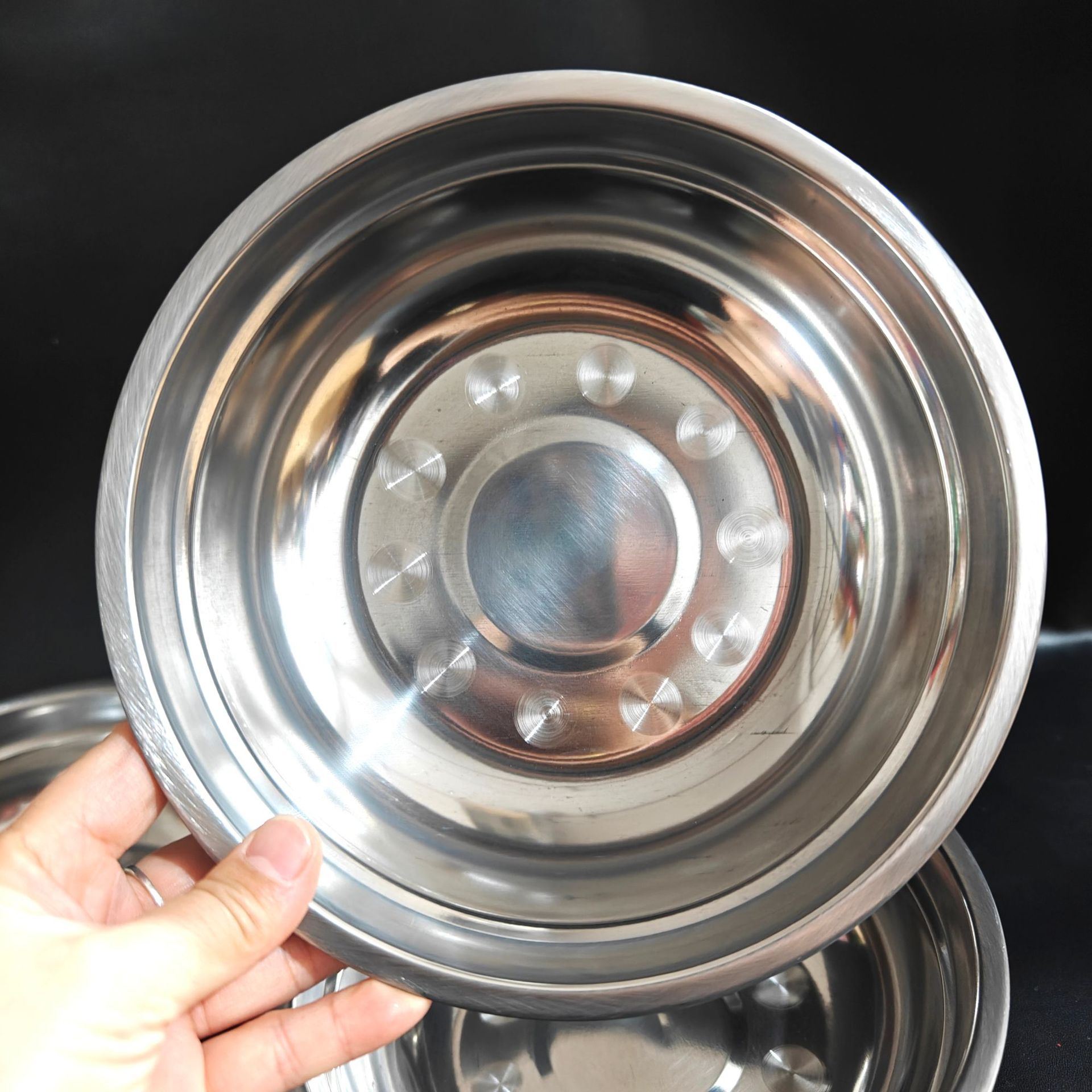 20 soup basins, vegetable basins, household kitchen basins, metal basins, large soup basins and bowls for restaurants and hotels, wholesale at 2 yuan pic 4