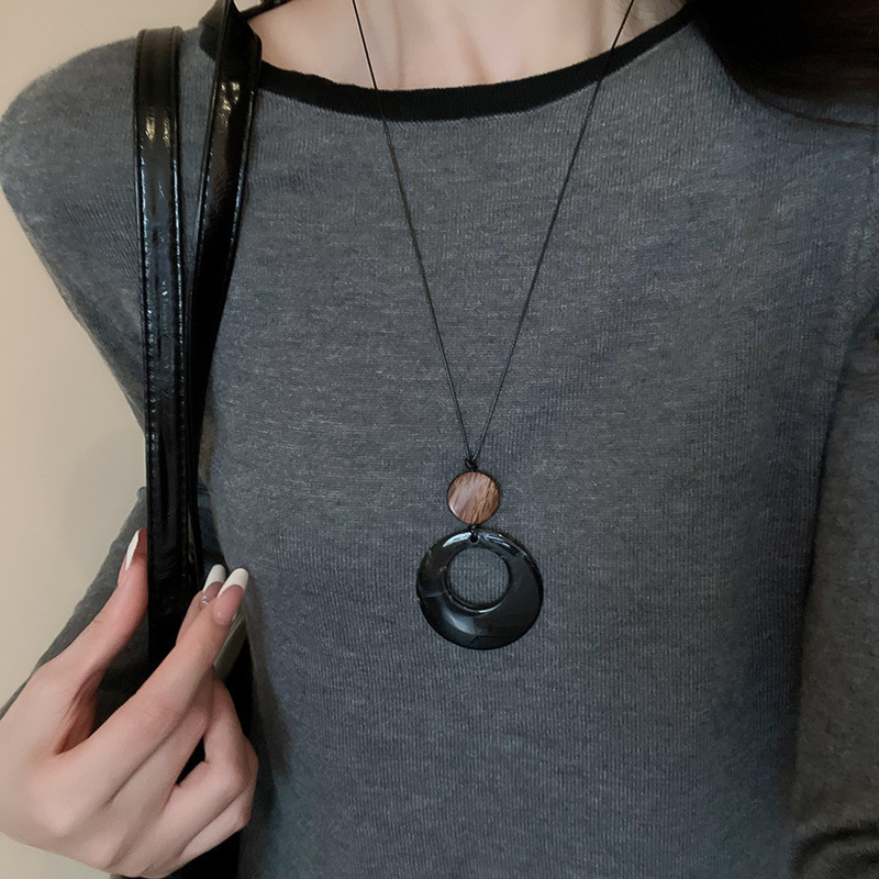 Maillard retro necklace for women, a new and niche Korean-style sweater chain, a fashionable autumn and winter versatile and high-end necklace for wholesale pic 38