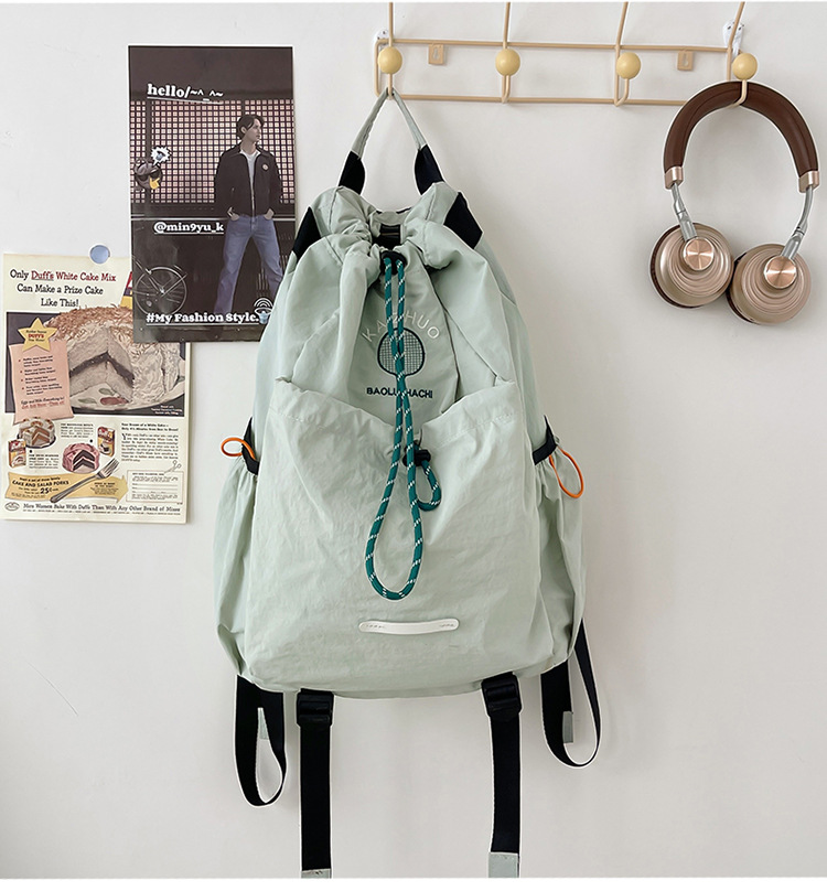 Wholesale and customization of large-capacity, simple and versatile backpacks for women, fashionable and lightweight travel bags for sports women pic 14