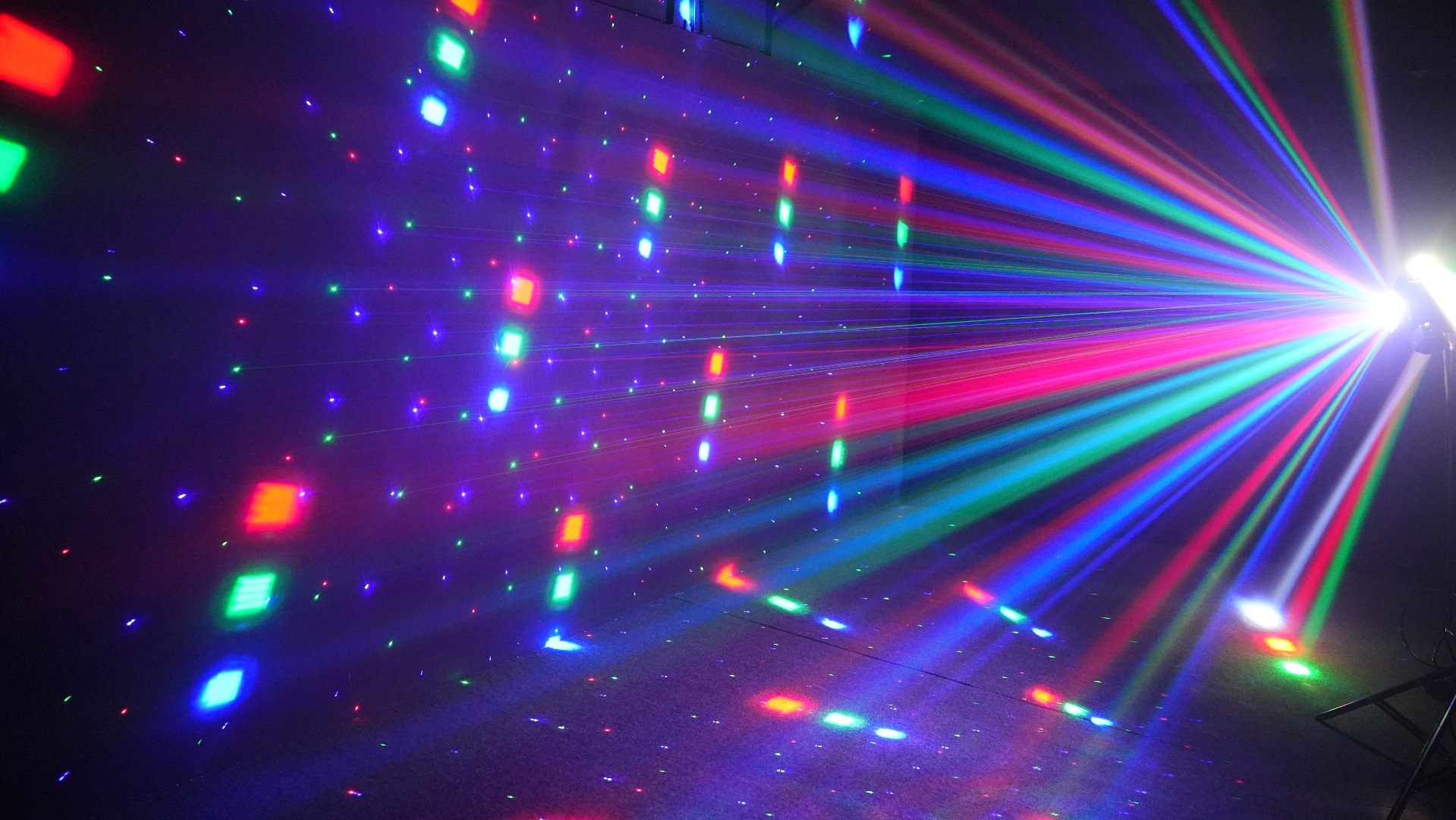 蜂眼激光灯 三臂小金刚带声控酒吧KTV氛围灯旋转摇头舞台灯光详情8