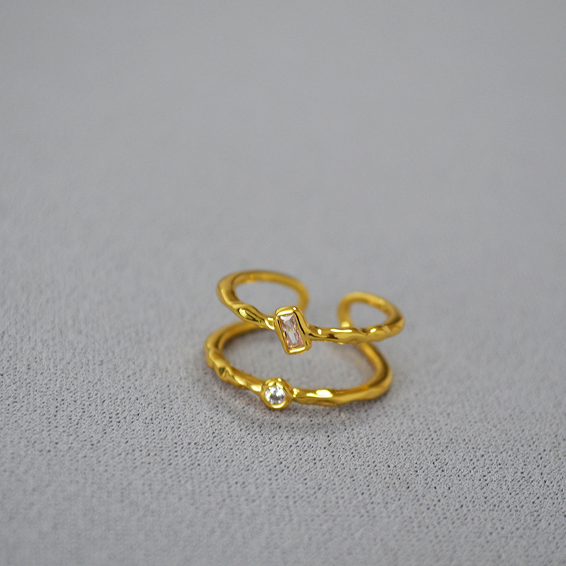 日韩小众简约黄铜镀金锤打纹理双层线条镶嵌锆石闪钻开口戒指女详情4