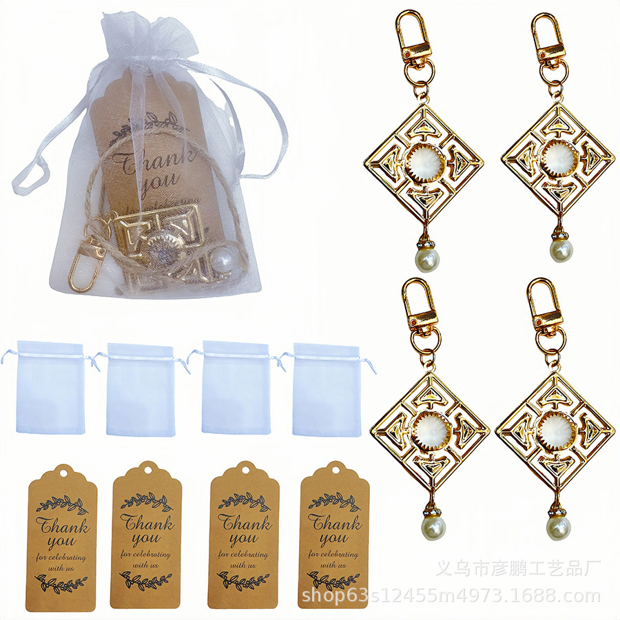 跨境新款四方镶钻钥匙圈包包小礼品钥匙扣金属挂饰派对钥匙扣挂件详情3