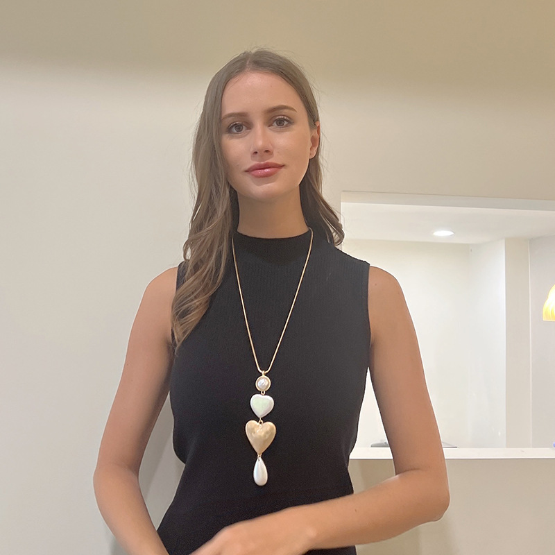 跨境亚马逊爆款项链欧美复古长款项链桃心吊坠金属女士毛衣链批发详情4