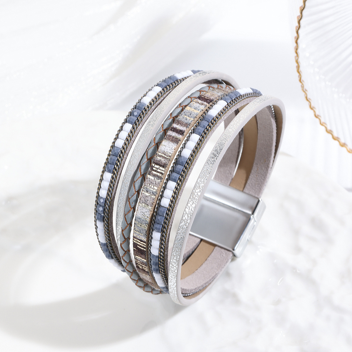 欧美跨境波西米亚风磁吸扣皮革手镯百搭女士多层缠绕手饰手绳详情8