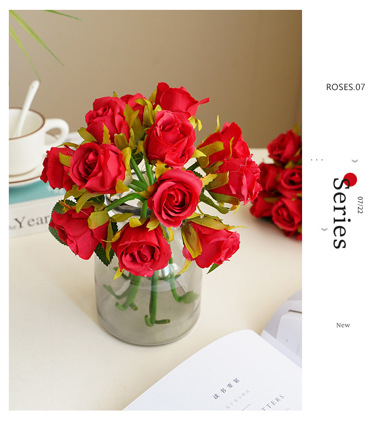 A Korean-style wedding bride is holding a bouquet of 12 small roses for home decoration. The artificial flowers are a simulation of 12 small roses pic 20