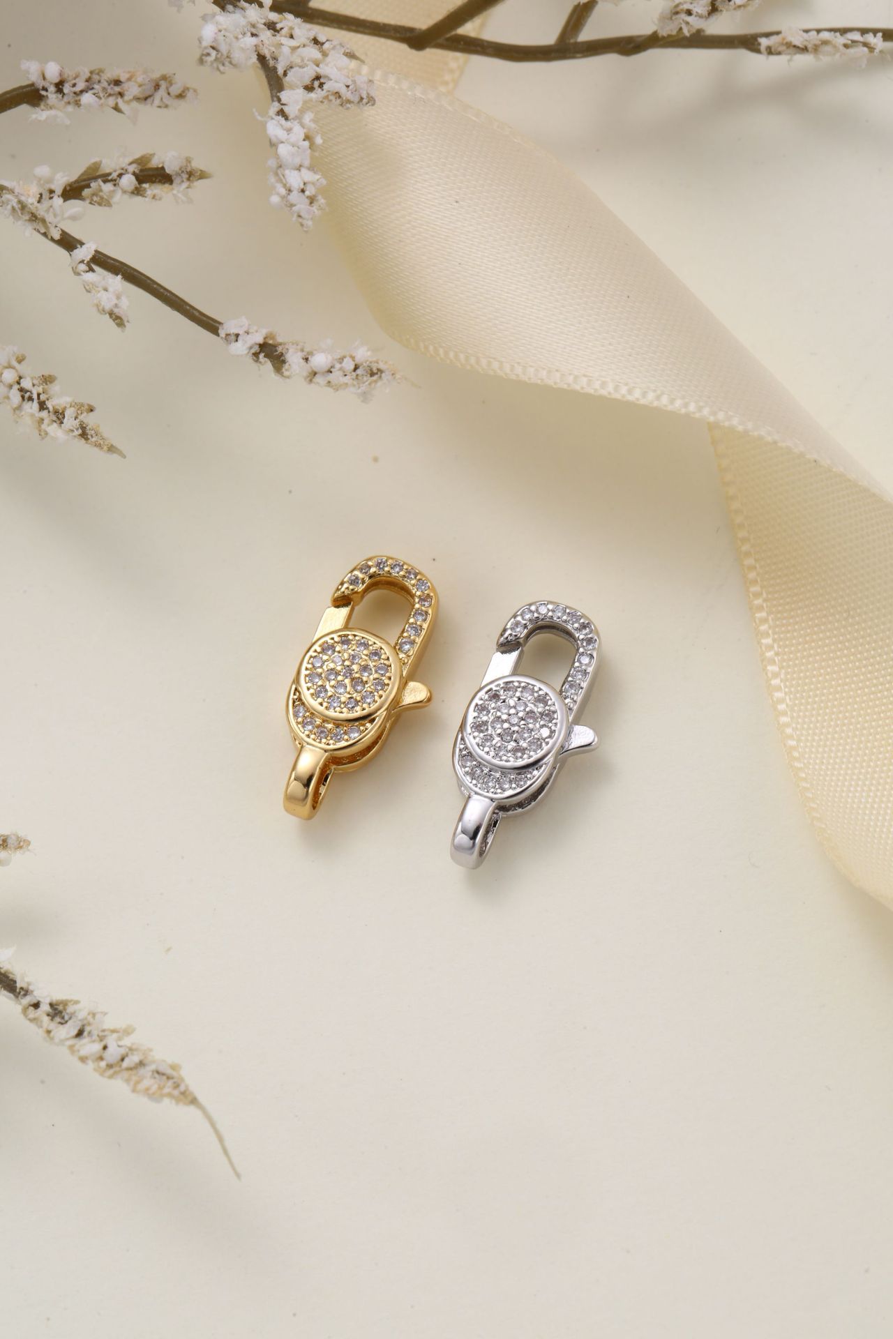 High-quality diamond-encrusted, high-grade brass cast special-shaped lobster pendant, necklace pendant, clothing pendant, 18K color retention pic 21