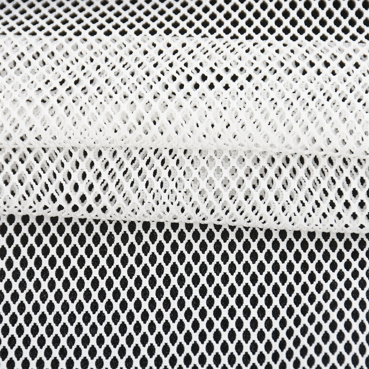 Polyester-ammonia elastic coarse diamond-shaped mesh fabric weft knitted diamond-shaped mesh fabric for luggage, handbags and shoes pic 3