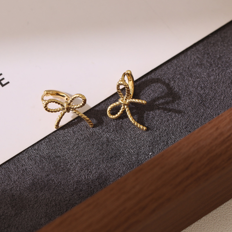 Niche and simple bow earrings for women, a Korean style with an Instagram vibe, a best-selling design, small and trendy ear studs, and exquisite ear buckles pic 8