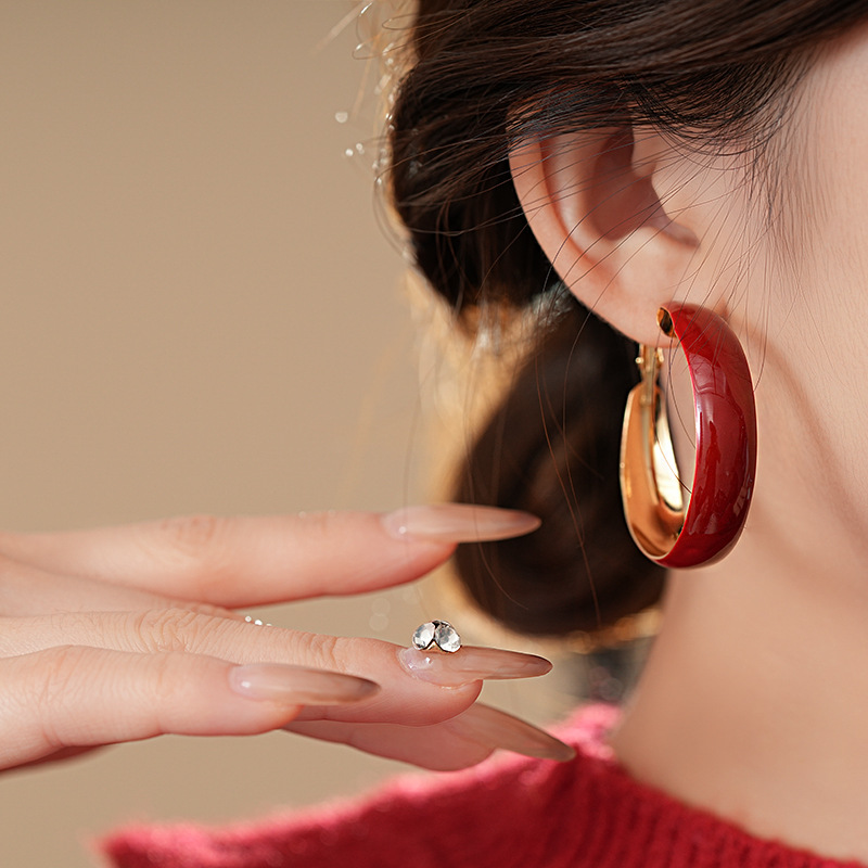 银针安可拉红色滴油宽面圆形耳环港风高级感耳圈简约气质潮流耳饰详情12