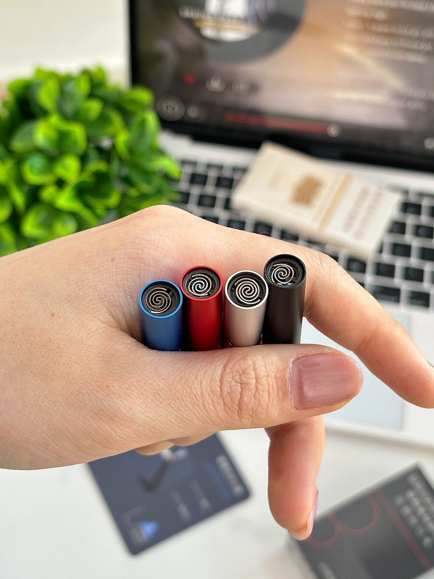 迷你便捷无线点烟器TYPE-C无液气体打火机跨境智能防风点烟点火器详情16