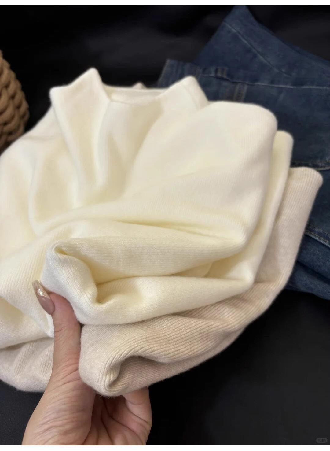 A small stand-up collar layering sweater with thickened fleece, a soft and soft base layer for women, a one-piece fleece inner layer for warmth in autumn and winter, long-sleeved pic 6