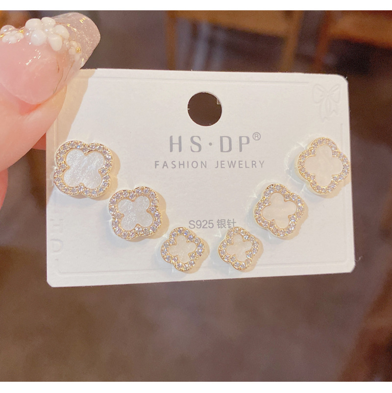 s925银针微镶锆石四叶花三件套耳钉女气质时尚简约小巧耳环耳饰女详情8