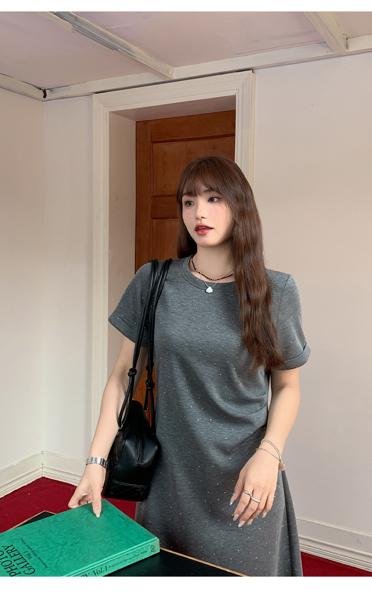露思懒人裙烫钻收褶显腰身连衣裙女大码胖mm设计感开叉A字裙62920详情14