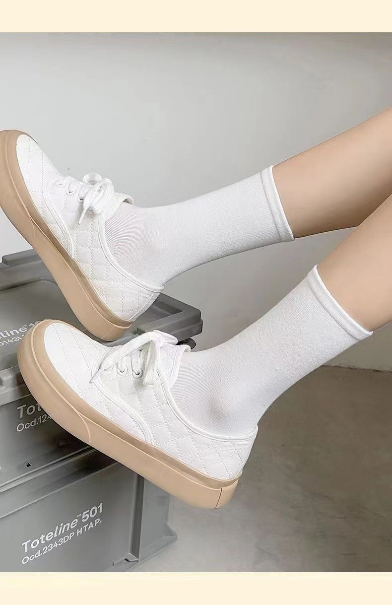 【 New Couple 4-pair Outfits 】 Spring and summer white pile socks, thin anti-odor socks, Instagram trendy boneless socks, moon long socks pic 3