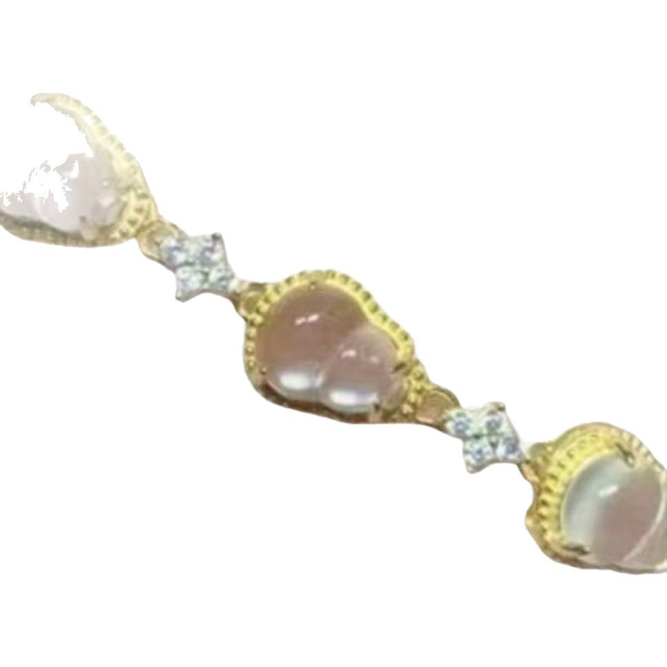 The new Chinese-style clear and transparent gourd-shaped zircon bracelet is a niche, light luxury, and delicate, fashionable, and versatile accessory for women pic 6