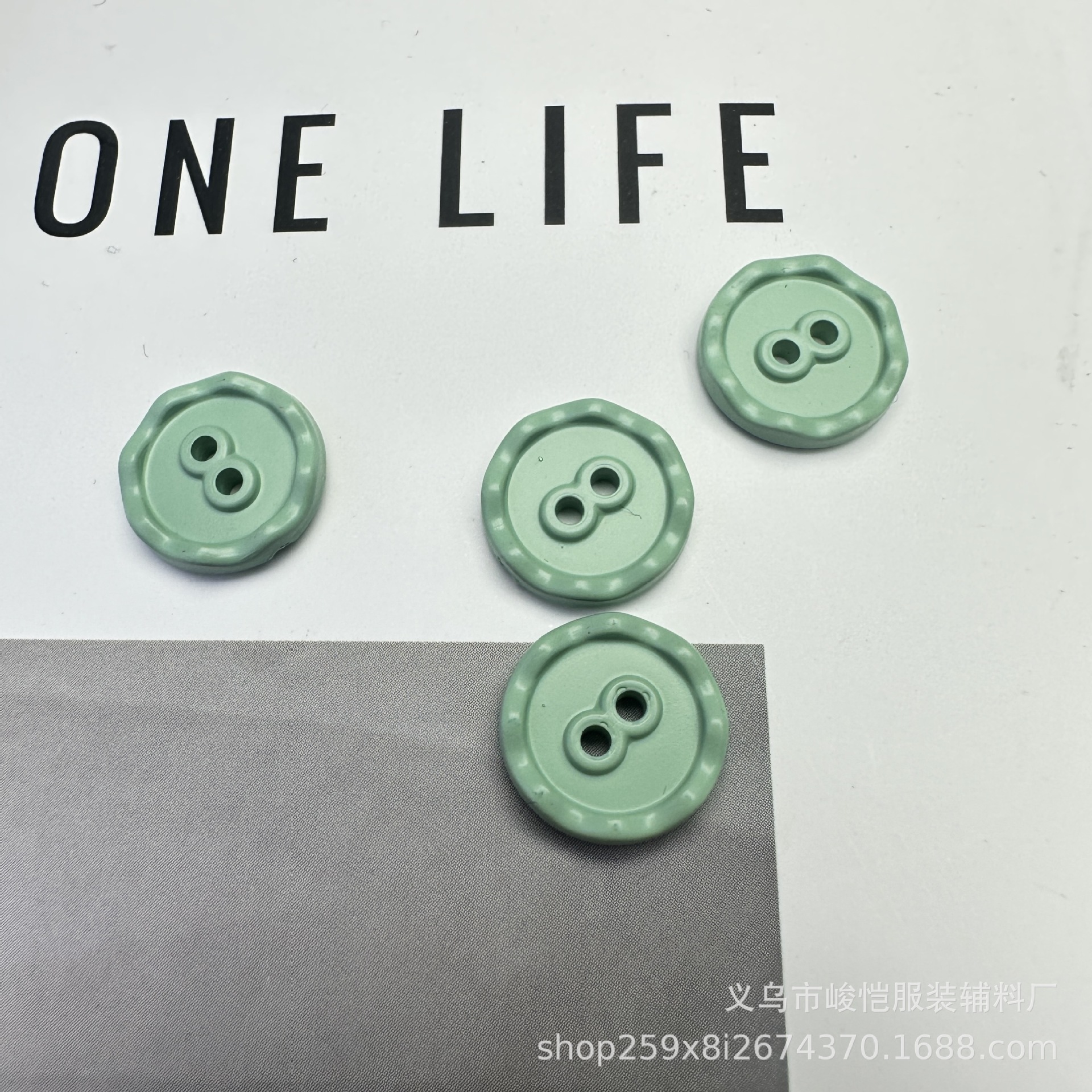 现货 彩虹糖多巴胺衬衫扣 树脂材质polo休闲衬衫童装迷你小扣子详情10