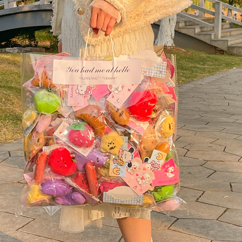 种草小红书婚礼抛洒娃娃互动钥匙扣可爱毛绒公仔挂件生日礼物批发详情6