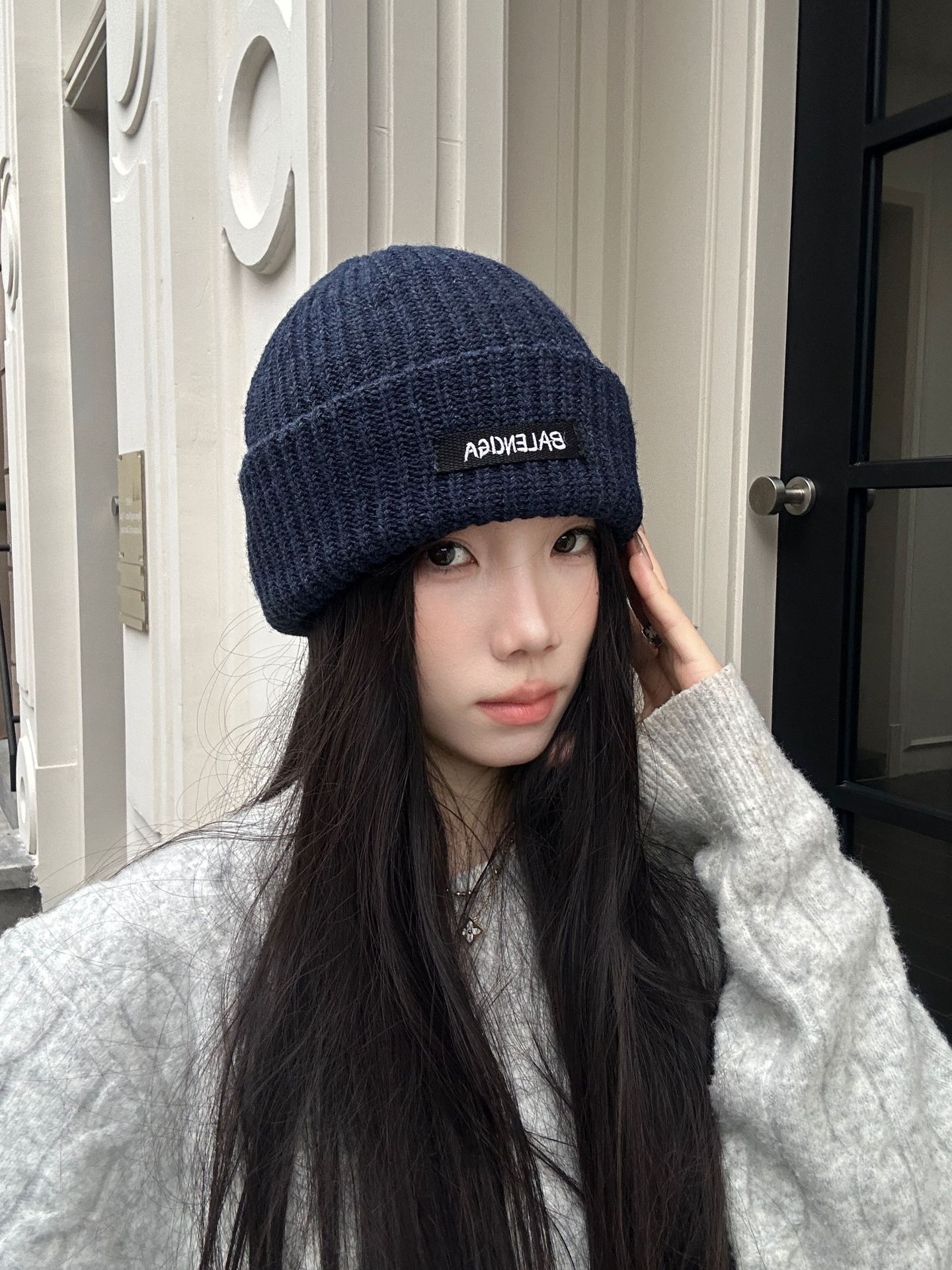 Autumn and winter versatile fabric label knitted cap, thickened headband to show off face, small woolen cap for cold protection and warmth, ear-protecting headband, cold cap pic 7